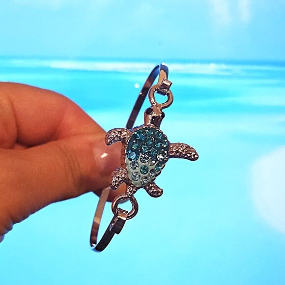 Sea Turtle Thin Wire Bangle/Hook Bracelet/Aqua Turquoise/Ocean Jewelry/NWT - Picture 2 of 9